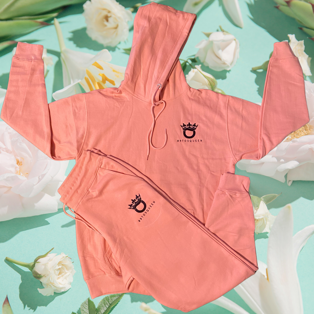 #9to5Queen Peach Sweatsuit